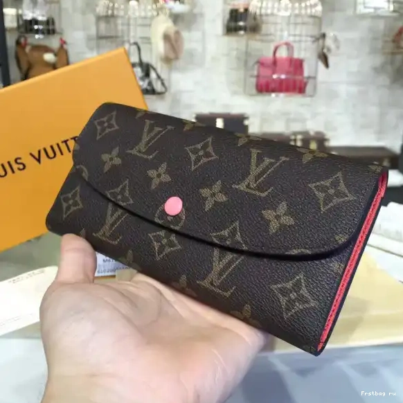 First bag ru Vuitton EMILIE Louis 0512